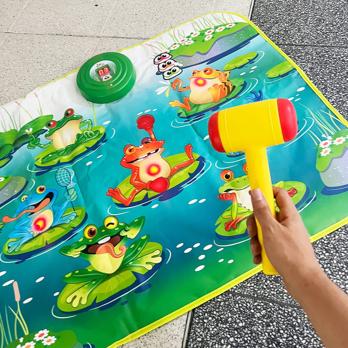 Tapete interactivo Golpea Sapo SLW9989